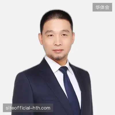 潘凡